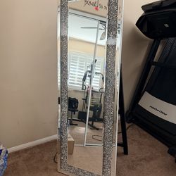 Like New! Crushed Diamond LED Lighted Full-Length Floor Mirror - Perfect Condition"