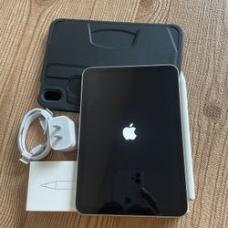 iPad Mini 6th Generation 256GB Starlight Color with Pencil And Accessories 