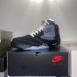 Jordan 5 Retro OG Black Metallic Reimagined
