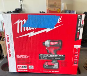 Milwaukee M18 Compact Brushless Impact Driver Kit (2850-21P) — Battery, Charger & Bag