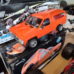 Redcat 1993 Nissan hardbody founders edition dancing bed RC lowrider. This is the last one we got don't wait