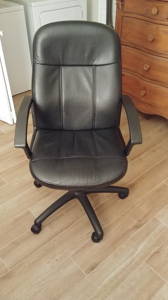 Black Computer Chair