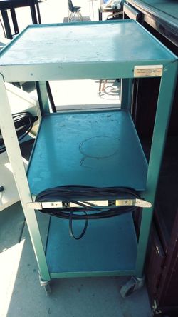 Carrito de metal 30 dólares
