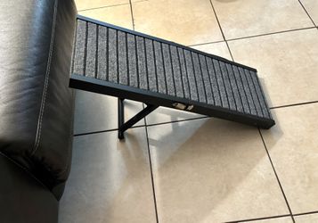 Adjustable Height Portable Pet Ramp *New