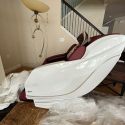 HuTech massage Chair