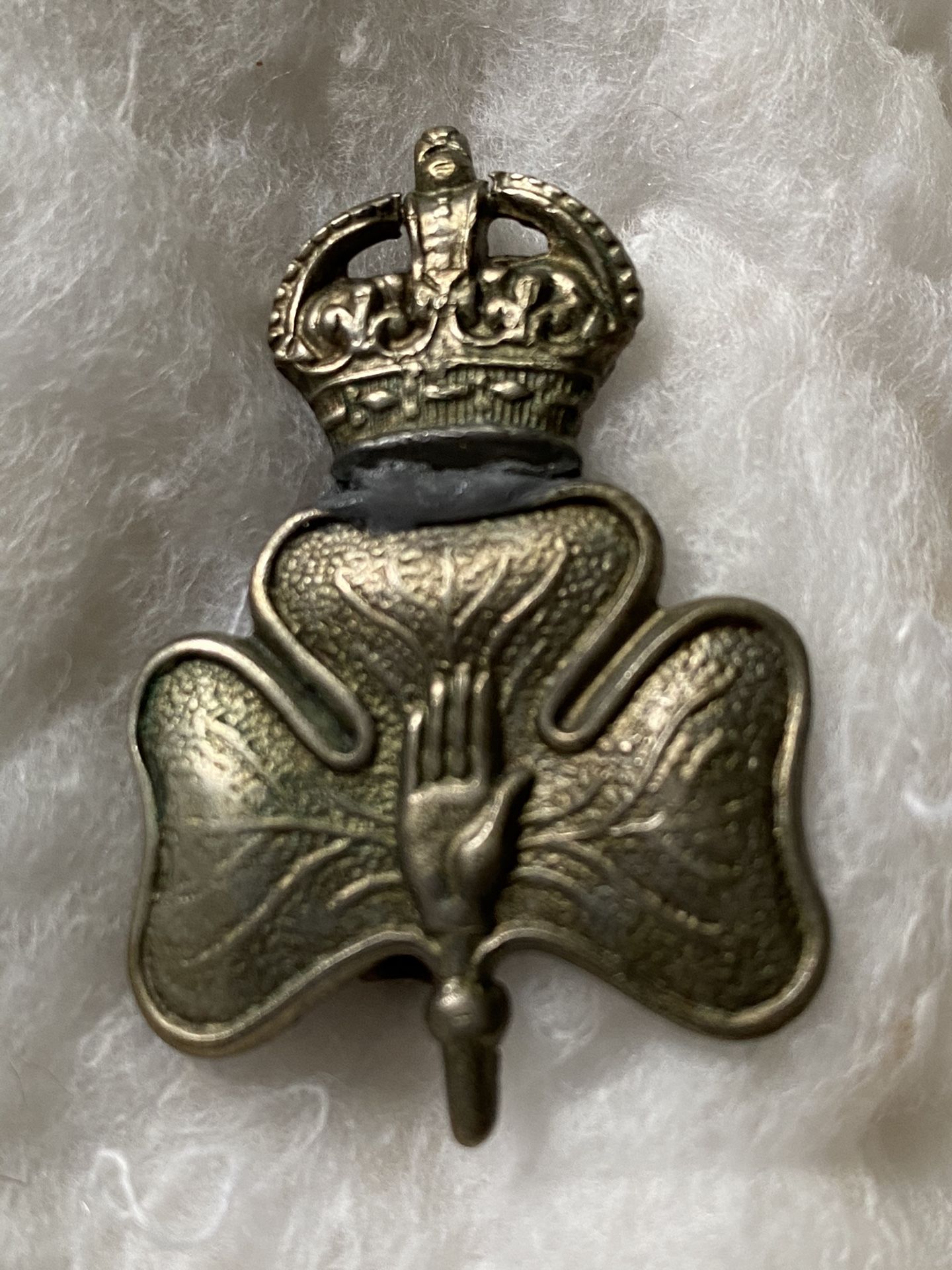 Antique Crown, Clover with Hand Pin, possibly of Irish origin