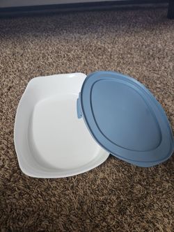 Serving tray with spoon