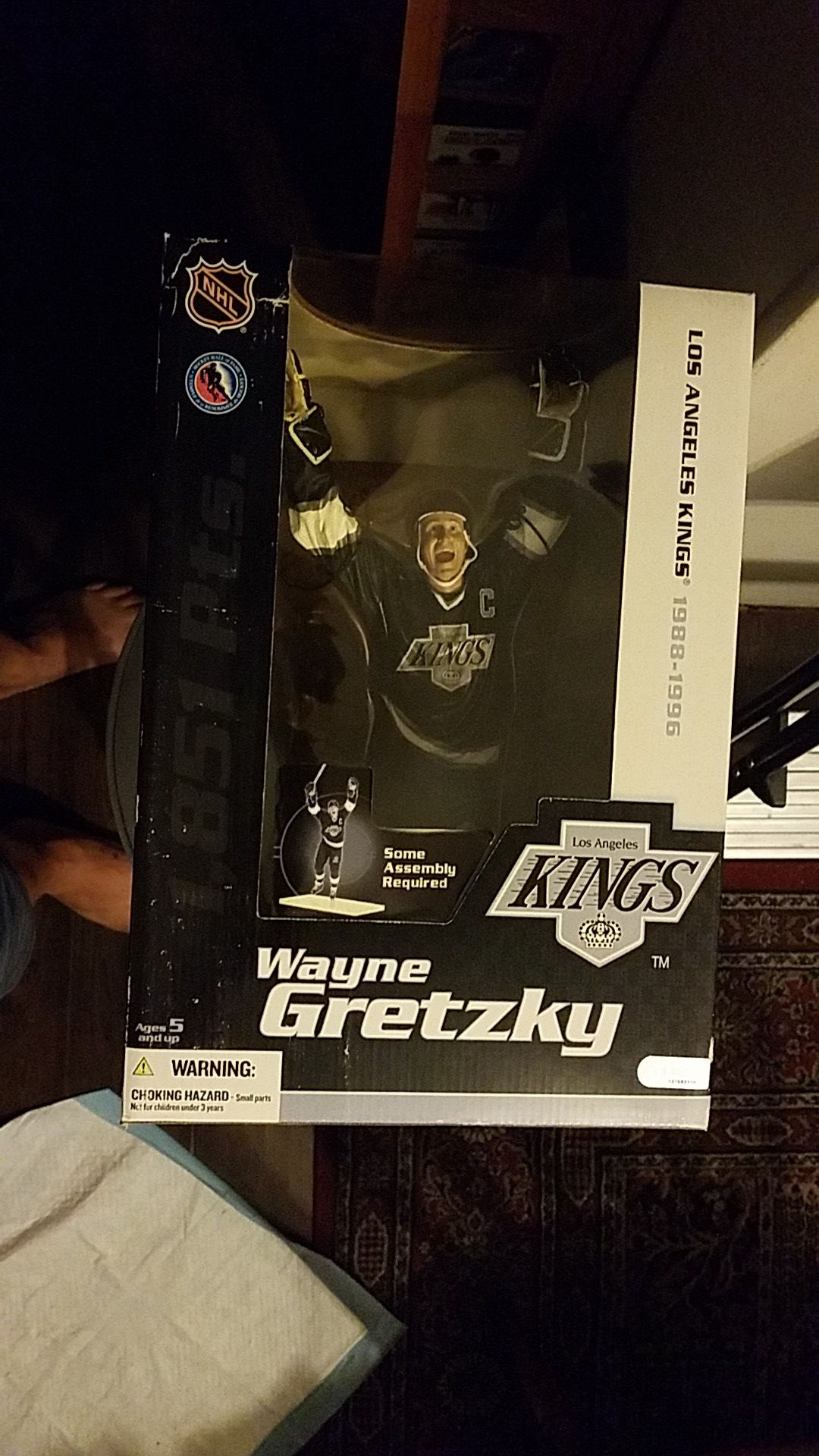 McFarlane NHL KINGS Wayne Gretzky 12" figure