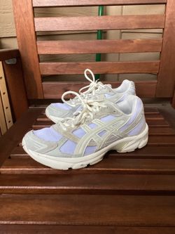 ASICS athletic sneaker women’s size 9.5