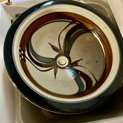 Beautiful Pottery Sink 