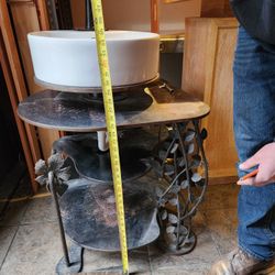 Beautiful Bathroom Sink. Price Drop!