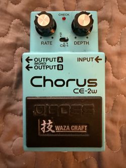Boss Waza Craft CE-2W Chorus