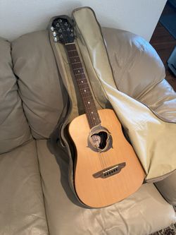 Luna Guitar W Bag