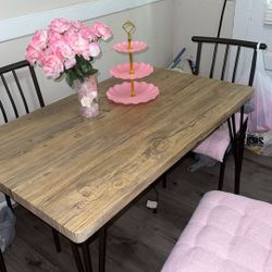 Kitchen Table 4 Chairs