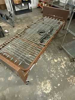 Zero Gravity Adjustable Electric Bed Frame Twin XL w/ Remote wheeled