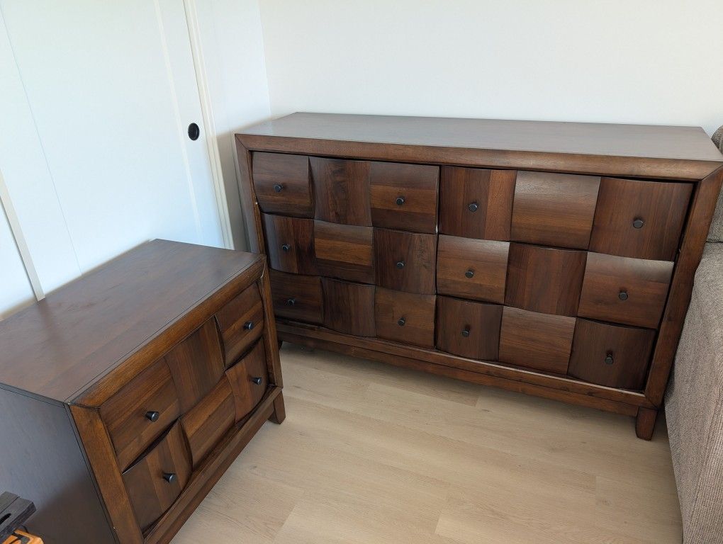 Dresser, Nightstand, Mirror - Great Condition