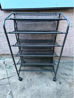 Shoes rack