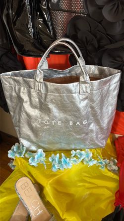 Tote bag