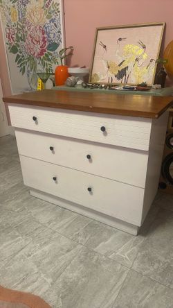 Free dresser