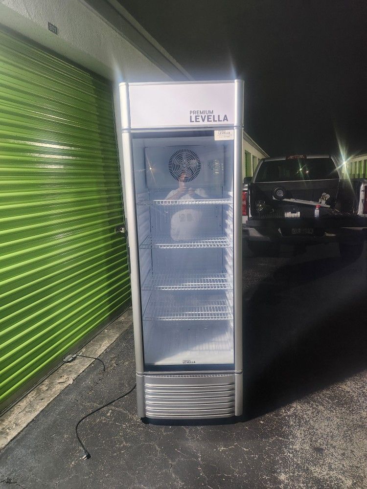 Refrigeradora Nevera Cooler https://offerup.com/redirect/?o=MTVmdC5jdQ==