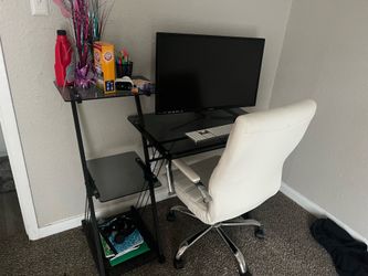 Moving all must go