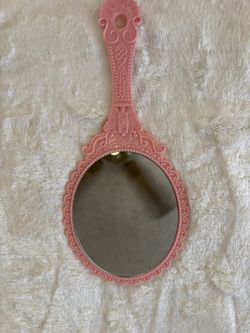 Pink mirror 