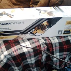 Shark Pet Pro Cyclone 