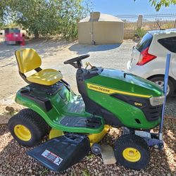 John Deere L120 Riding Lawn Mowers