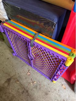 Baby gate / play pen x2