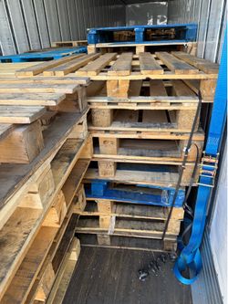 4 way pallets