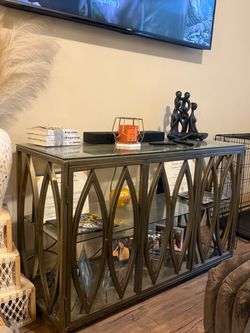 Gold glass stand
