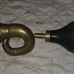 Antique Car Horn  Made By Rubes