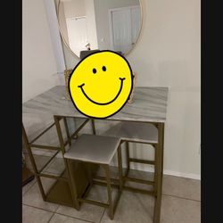 Faux Marble Table With Chairs