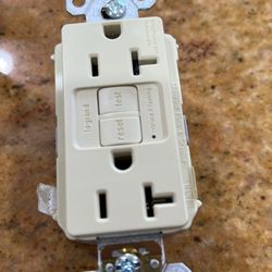 20amp  GFI