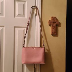 Woman's Crossover Handbag