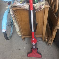 Dirt Devil Vacuum  ( Simpli  Stik)