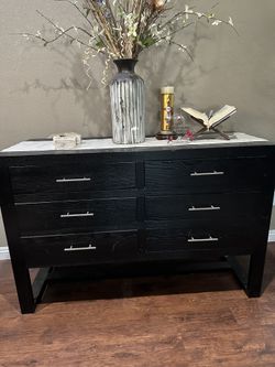 Dresser / Buffet Table