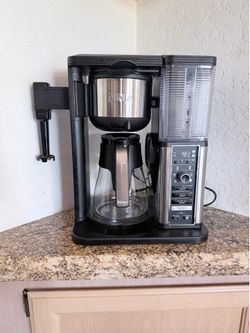 Ninja 10 Cup Specialty Coffee Maker – Latte • Iced • Hot – Excellent Condition