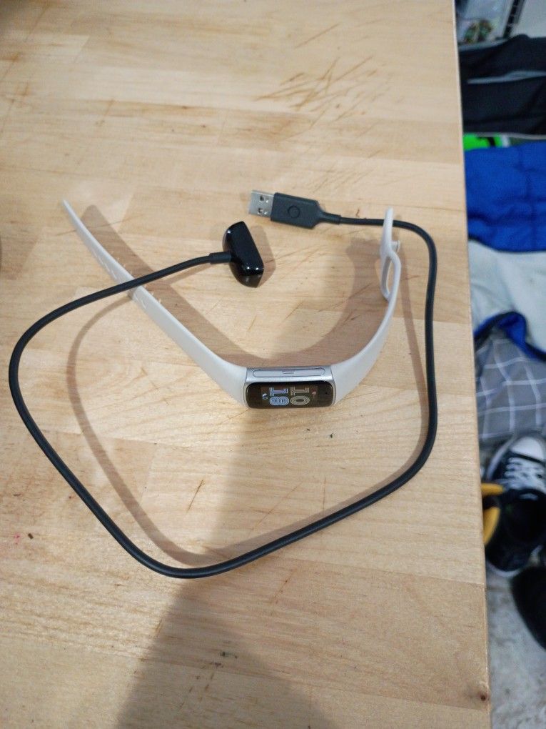 Fitbit Charge 6