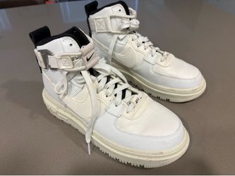 Women’s Nike Air Force - Size 8