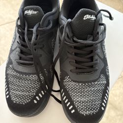 Strikeforce Men’s Athletic Shoes / Bowling Shoes – Black & Gray – Size 8