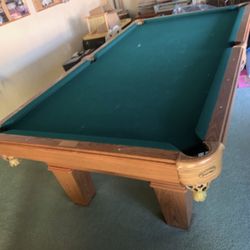 Vintage Pool Table Great Condition 