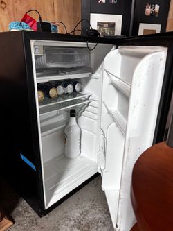 Mini fridge