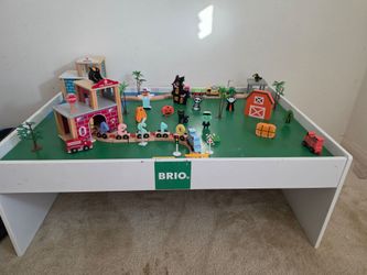 Train Table Brio with few train toys Halloween Want it Gone TODAY first come get it NO holdings