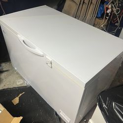 Cooler Depot Commercial Chest Freezer XF-402