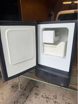 Ice machine