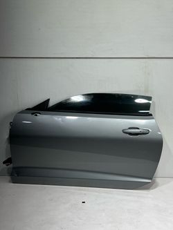 (6455) 16-24 Chevrolet Camaro Left Front Door 2016 2017 2018 2019 2020 2021 2022 2023 2024