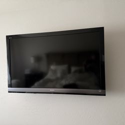 Sony KDL-52EX700 52” Bravia HDTV