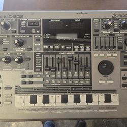 Roland MC-505 Groove box