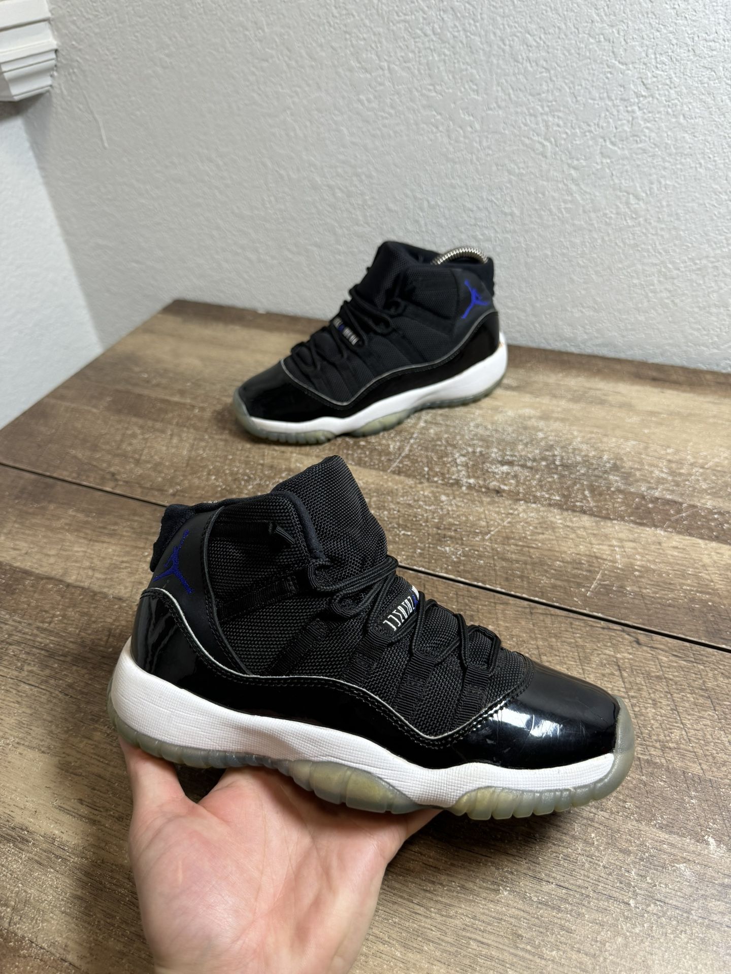 Nike Air Jordan 11 Retro BG 'Space Jam' 2016 Youth Size 4Y 378038-003 Shoes